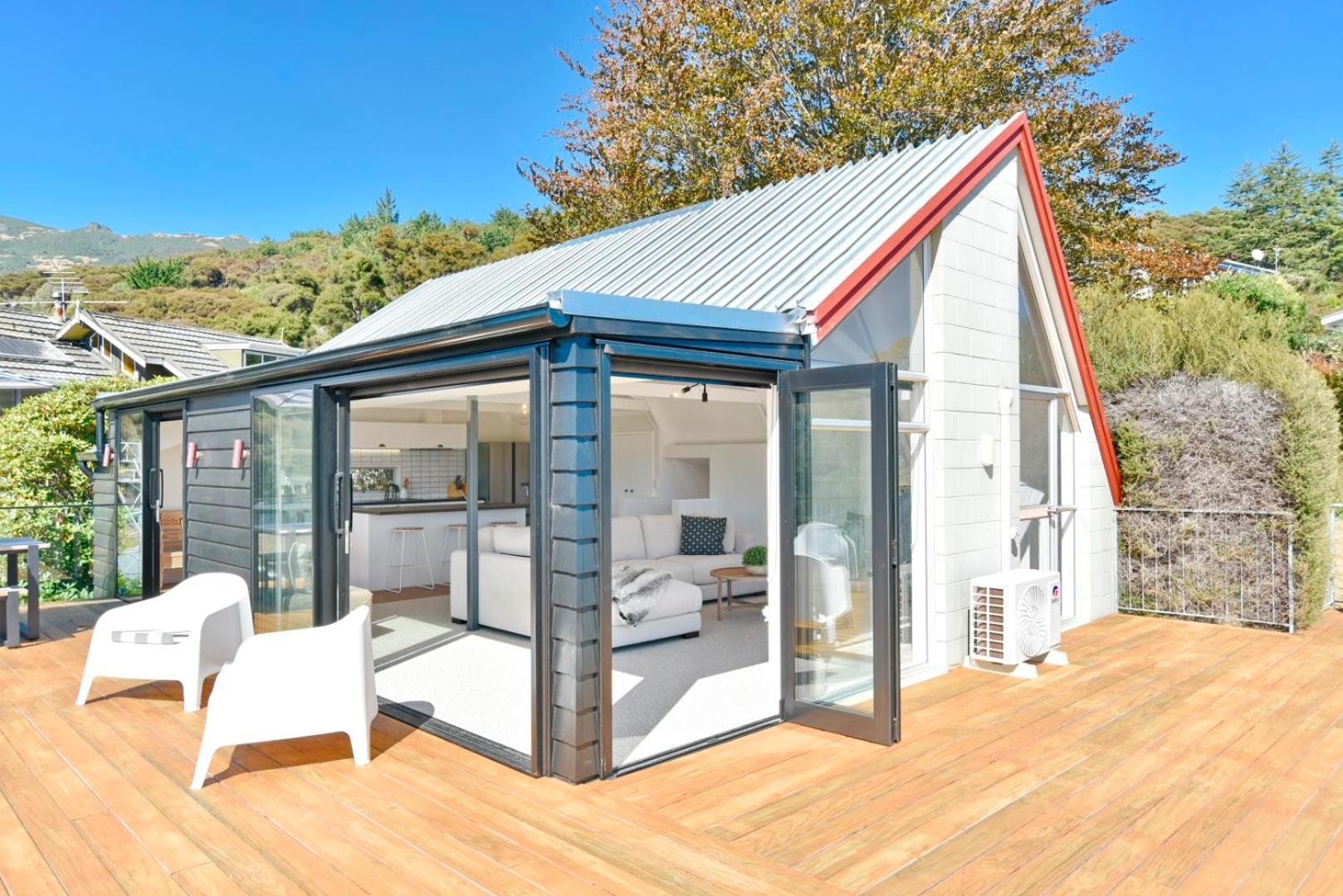 Akaroa Harbour View - Christchurch Holiday Homes Экстерьер фото