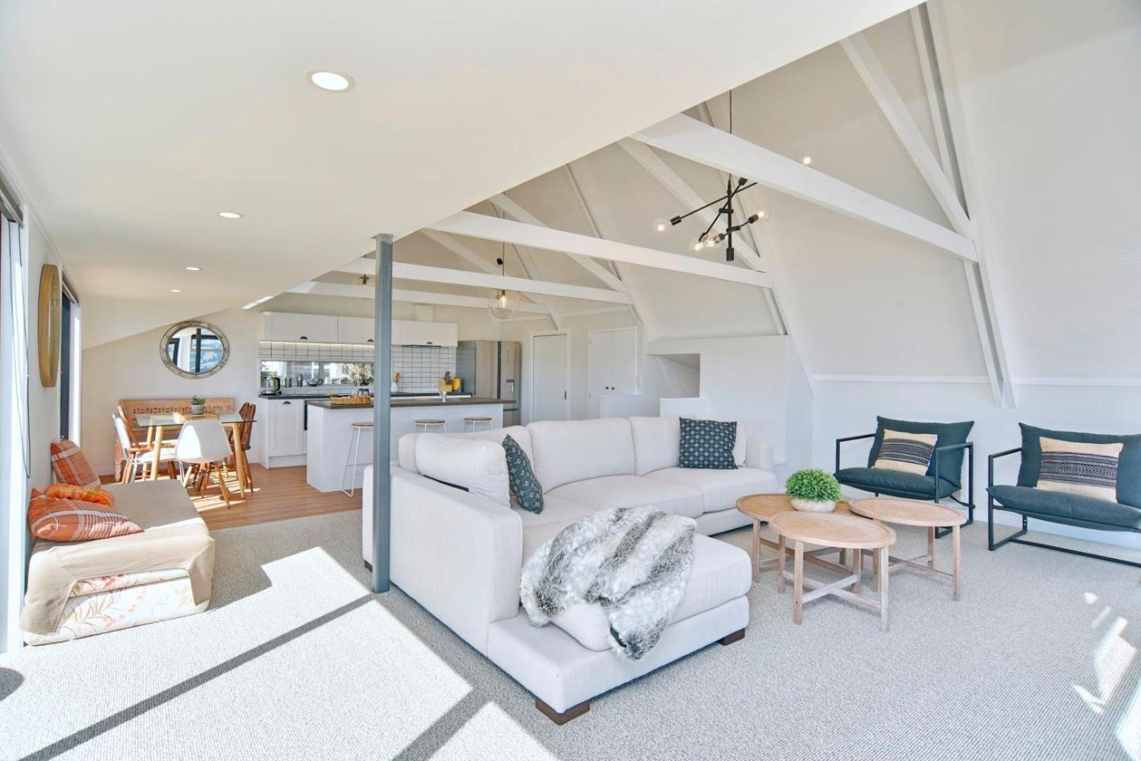 Akaroa Harbour View - Christchurch Holiday Homes Экстерьер фото