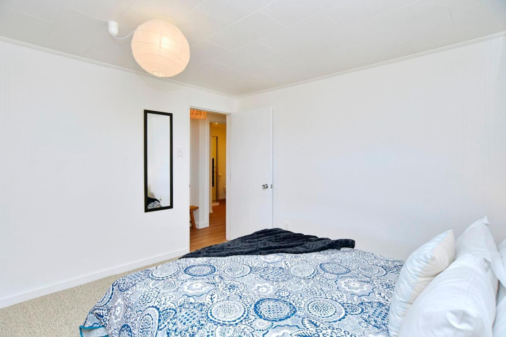 Akaroa Harbour View - Christchurch Holiday Homes Экстерьер фото